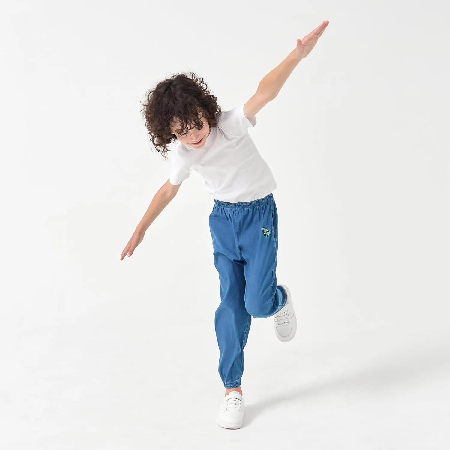 Boys Joggers Pants with Pocket Pull On Lightweight Athletic School Jeans-Style Pants Sweatpants Kids 3-10Y Gift