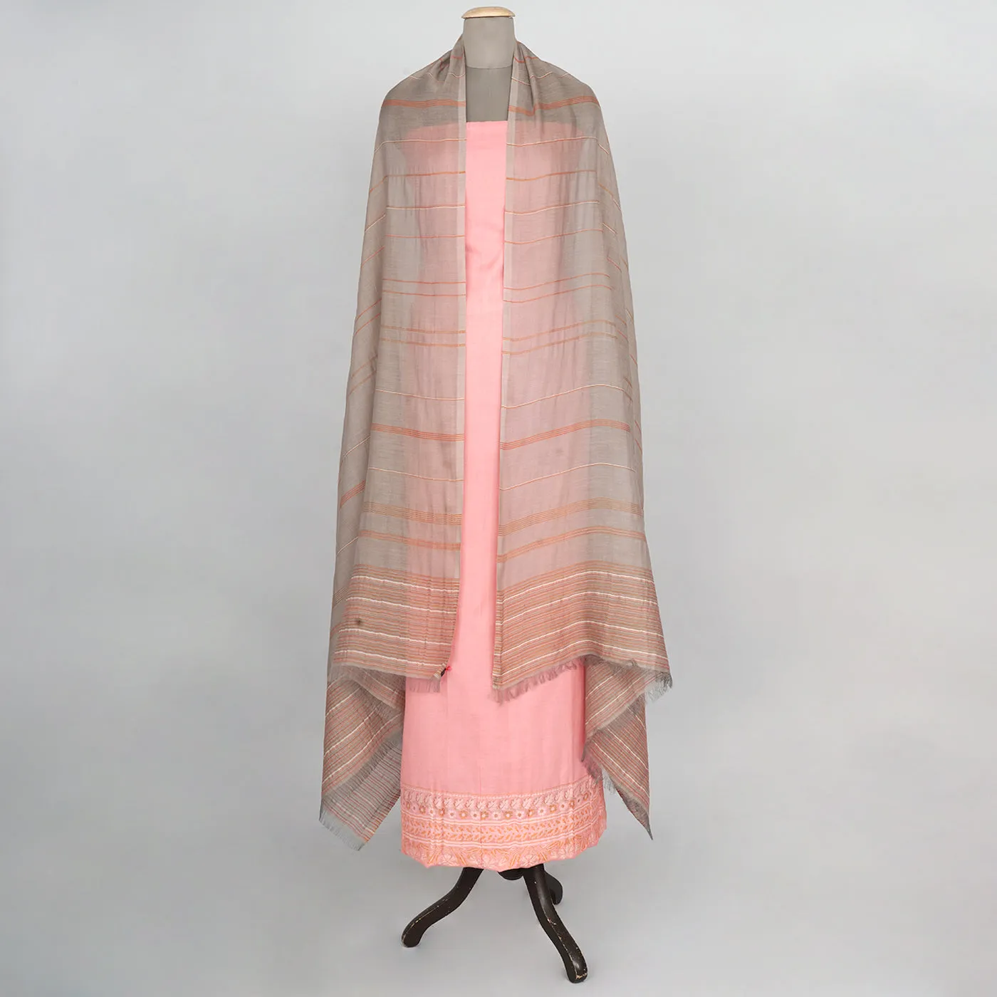 Saleeqa:Pink Jacquard Suit